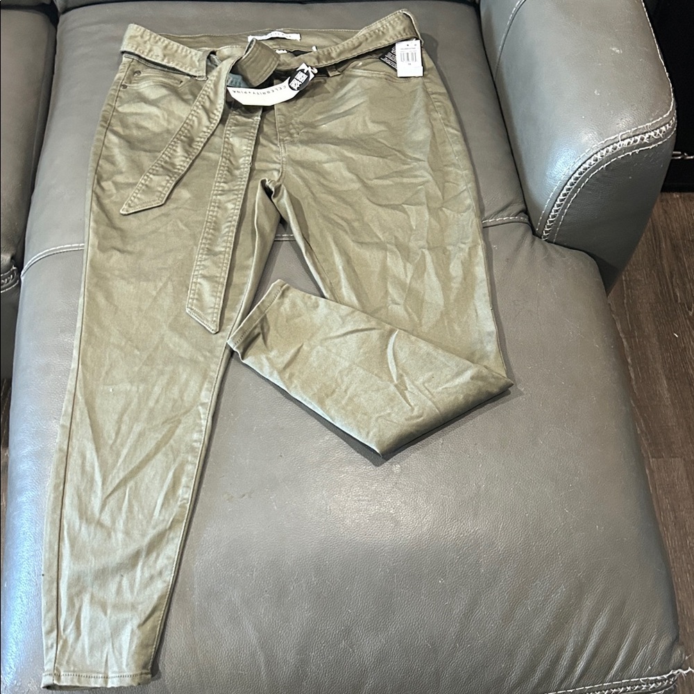 Celebrity Pink Olive Green Womens Pants. NWT. Size 18